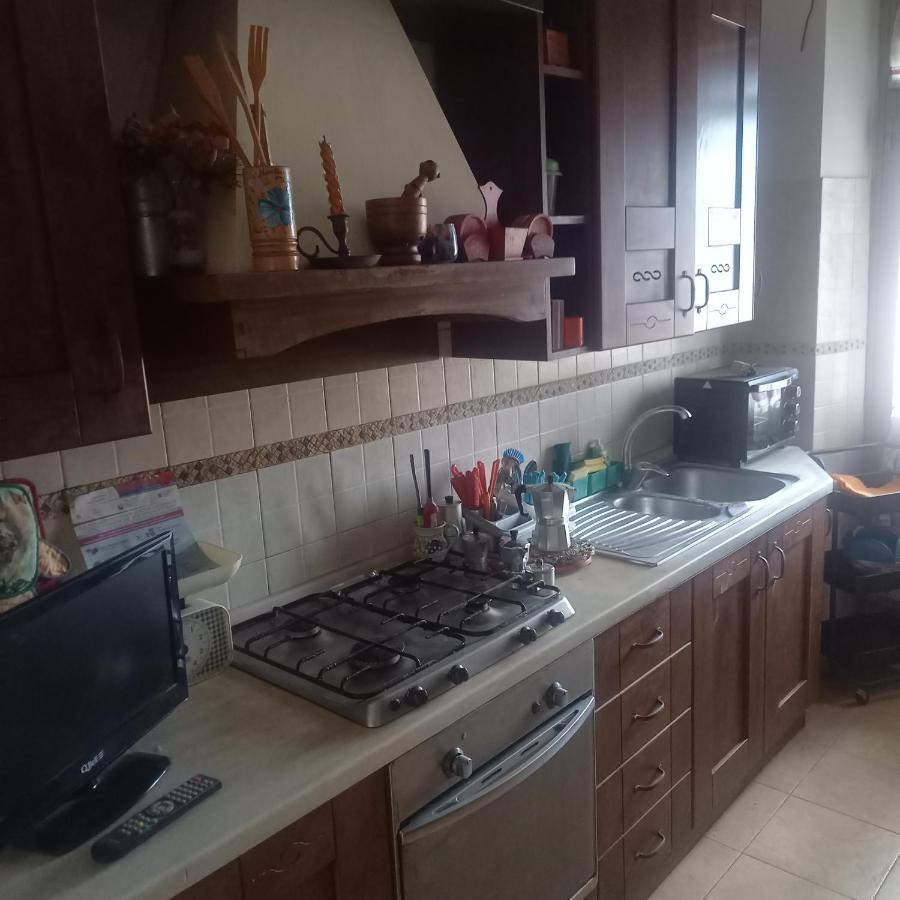 Il Nido Di Mamma E Babbo Apartment Civitavecchia Luaran gambar
