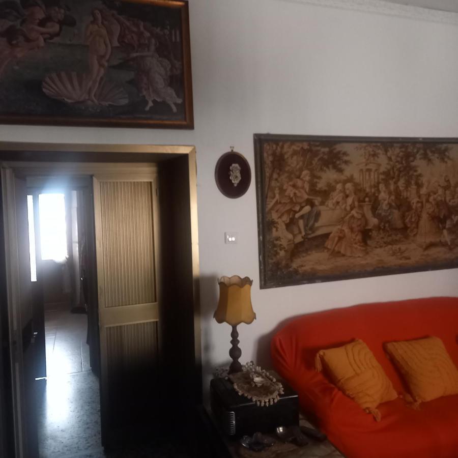 Il Nido Di Mamma E Babbo Apartment Civitavecchia Luaran gambar