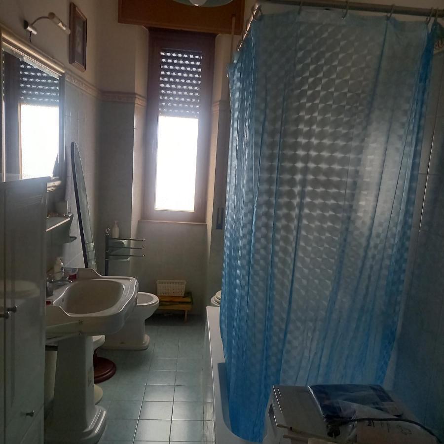 Il Nido Di Mamma E Babbo Apartment Civitavecchia Luaran gambar